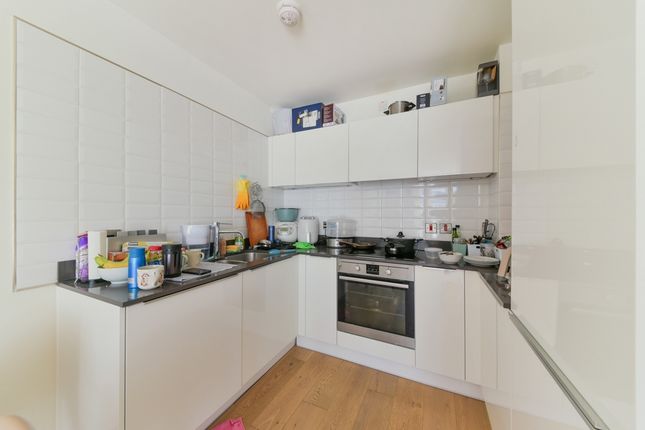 Thumbnail Flat to rent in Capitol Way, Edgware