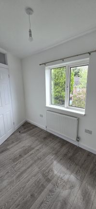 115, Trallwn Road, Swansea photo 3