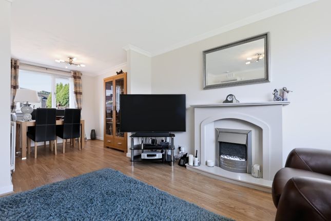 24, Foxbar Crescent, Renfrewshire photo 4
