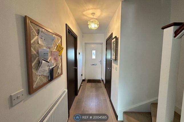 End terrace house to rent in Elm Gardens, Brentwood