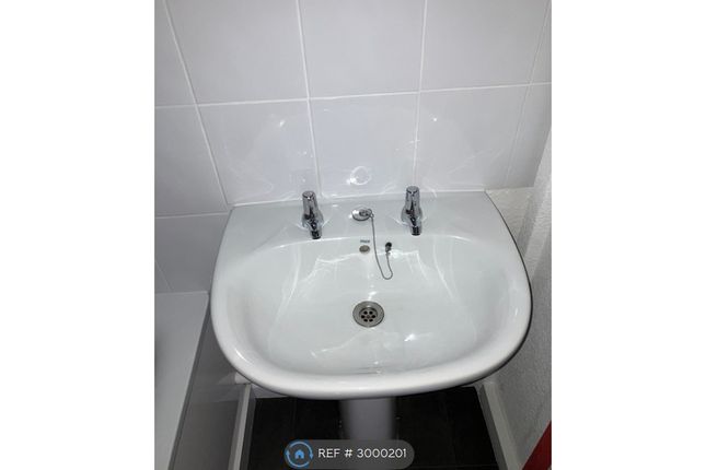 Flat B, Wallis Road, Bournemouth photo 5