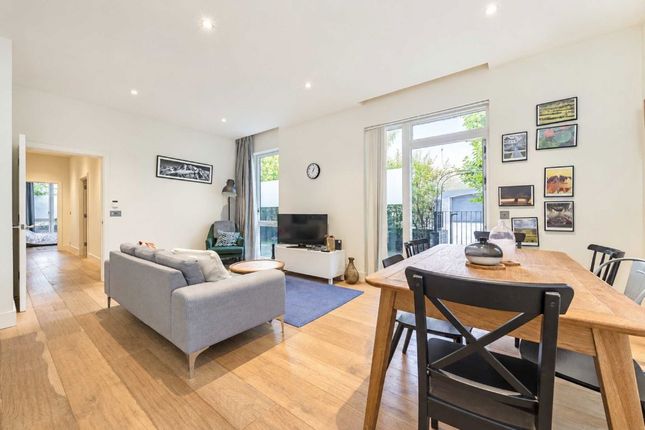 Apartment 6, Nautilus House, 14, West Row, London photo 3