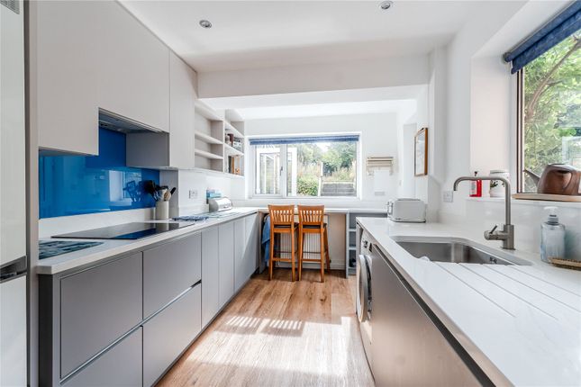 28, Kirkwood Avenue, West Yorkshire photo 2