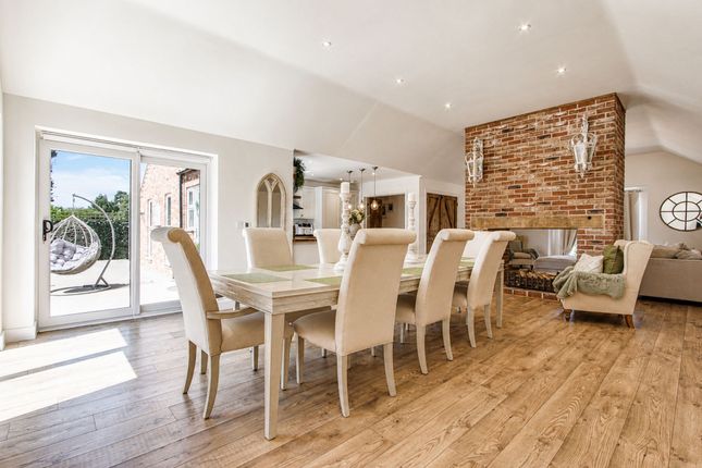 107b Leverington Common, Wisbech photo 2