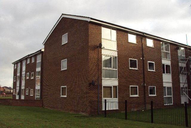 Flat to rent in Lupin Drive, Chelmsford