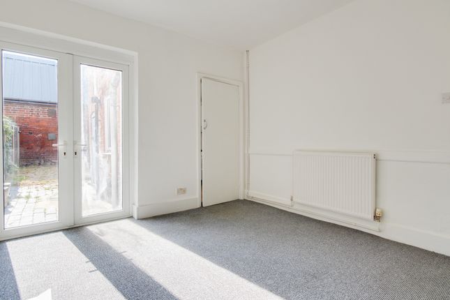 29, Clement Street, Gloucester photo 4