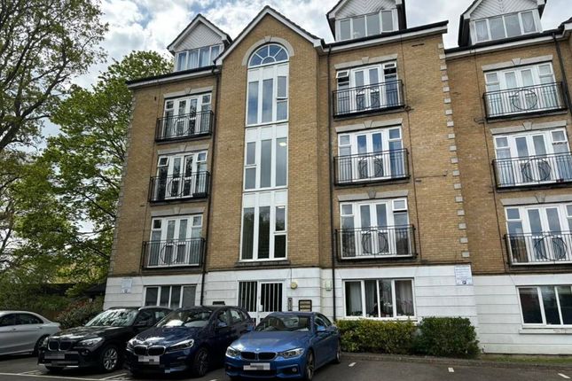 Flat for sale in Beverley Mews, Crawley, West Sussex