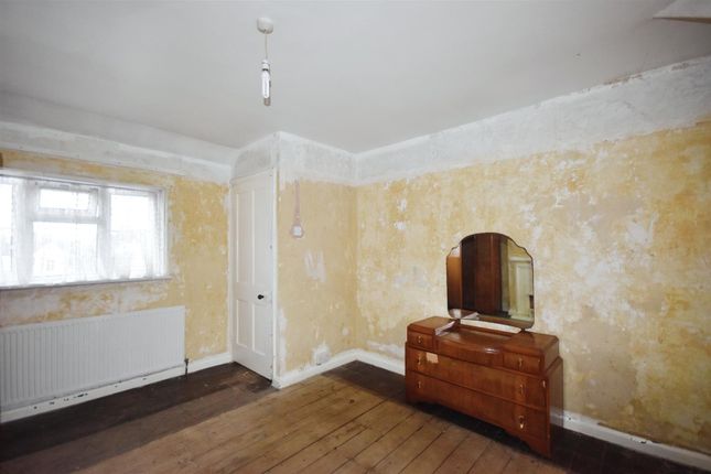 Terraced house for sale in Almond Grove, Brentford