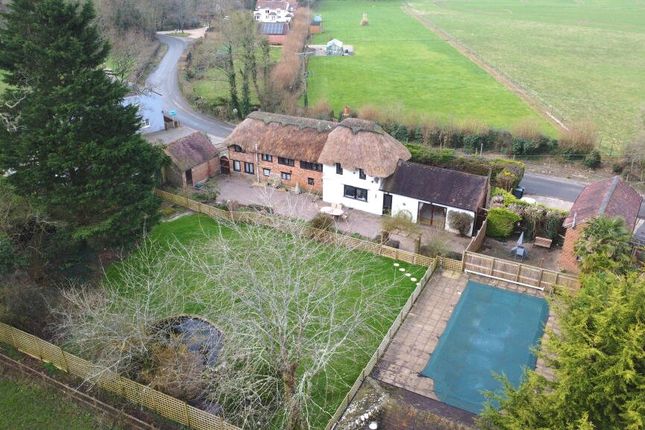 Cottage for sale in Anmore Lane, Waterlooville, Hampshire