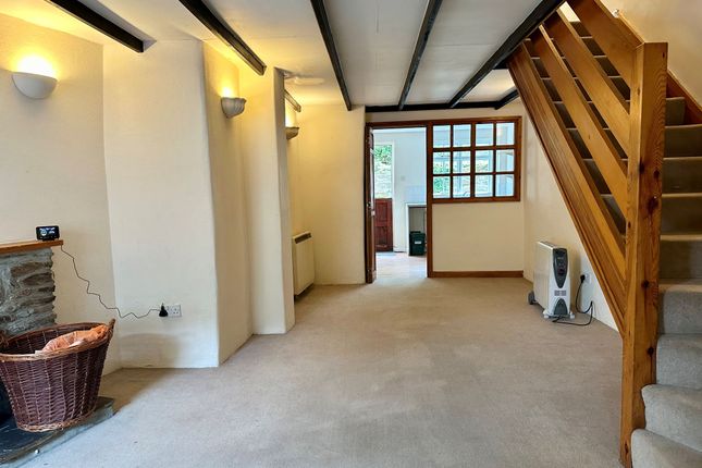 21 Almshouse Hill, Helston photo 4