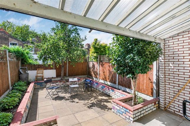 352, Bancroft Road, London photo 4