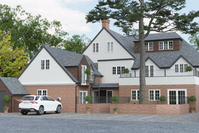 Flat for sale in Heath Hill Road North, Crowthorne, Berkshire