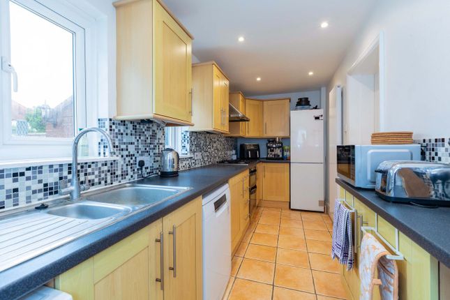 Braycot, Bracken Road, Maidenhead photo 4