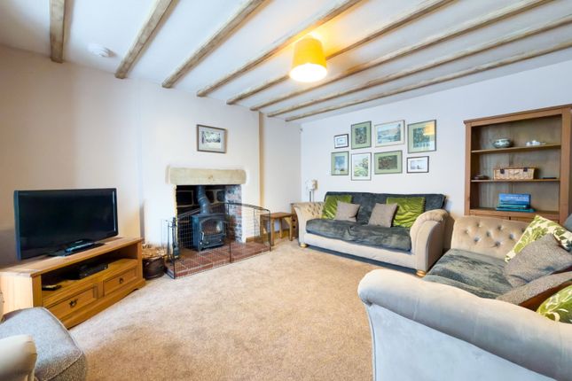 Denham, Underhill, Whitby photo 3