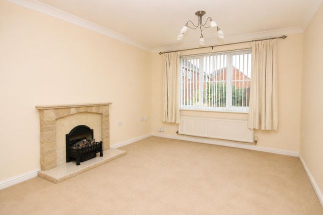 3, Mavish Close, Norwich photo 3
