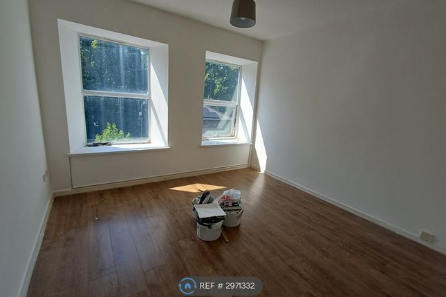 Flat, Church St, Abertillery photo 3