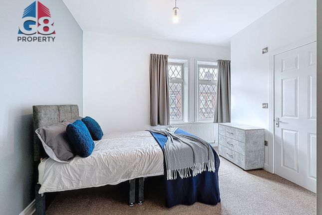 5 Bed HMO - Earlesmere Avenue, Doncaster