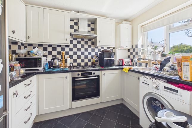 12, Berkeley Close, Bude photo 3