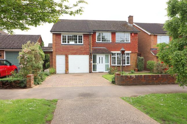 Thumbnail Detached house for sale in Croxton Close, Luton, Bedfordshire