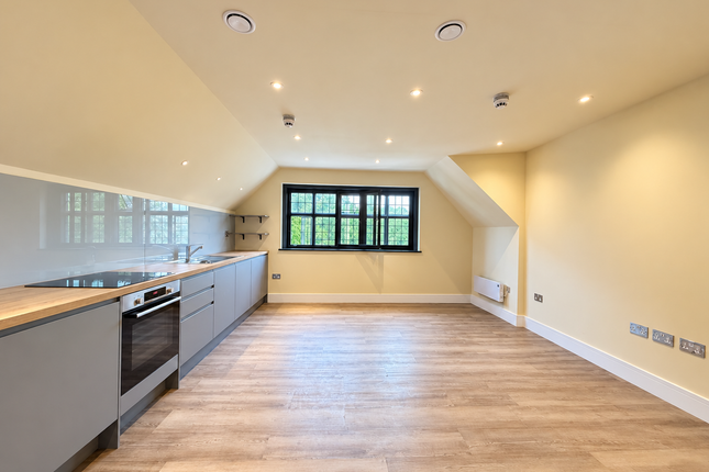 Carlyle Road, Ealing photo 2