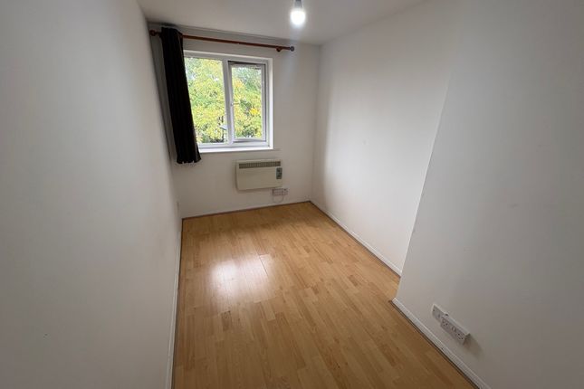 6, Greenslade Road Barking photo 5