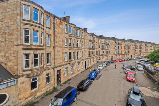 Thumbnail Flat for sale in Prince Edward Street, Queens Park, Glasgow
