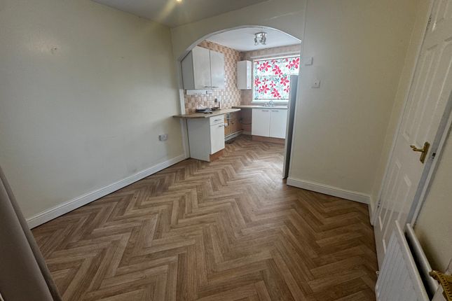 3, Watford Close, SUNDERLAND photo 5