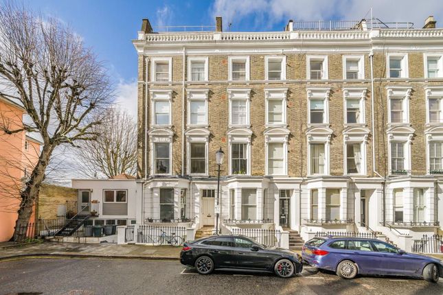 Flat to rent in Campden Hill Gardens, Kensington