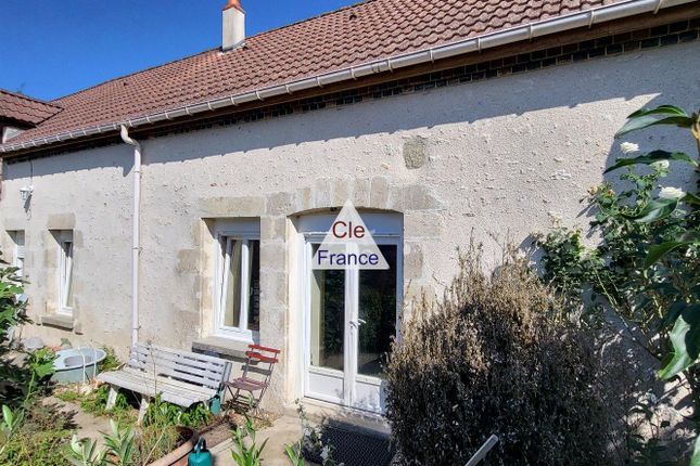 Thumbnail Detached house for sale in Cloyes-Sur-Le-Loir, Eure-Et-Loire, 28220, France