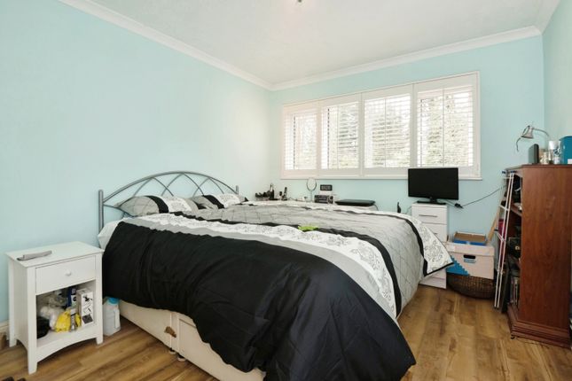 Flat for sale in Silverdale Road, Banister Park, Southampton, Hampshire