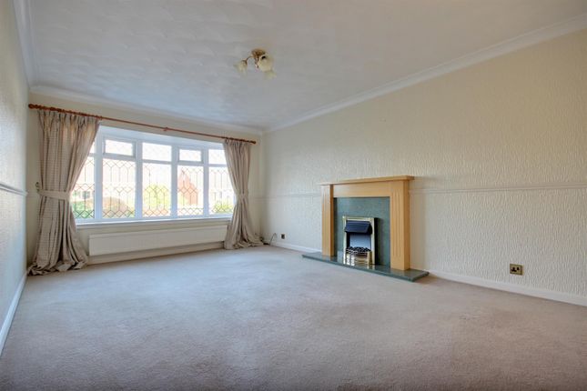 152, Well Lane, Willerby photo 2