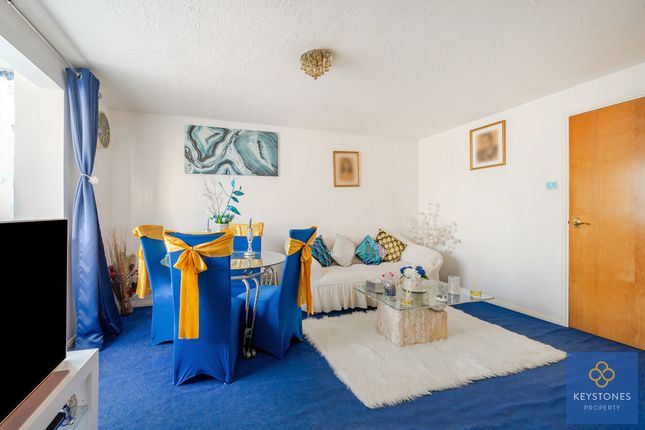 Flat Flat 8, Natasha Court, Mimosa Close, Harold Hill photo 3