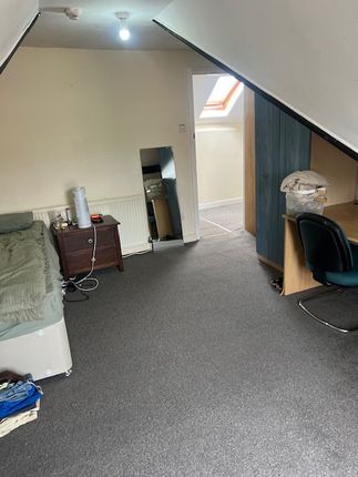 91, Woodville Road, Cardiff photo 4