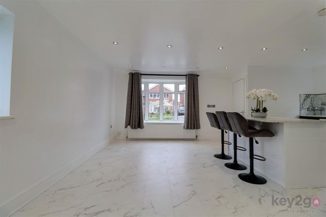 92, Staniforth Avenue, Sheffield photo 3