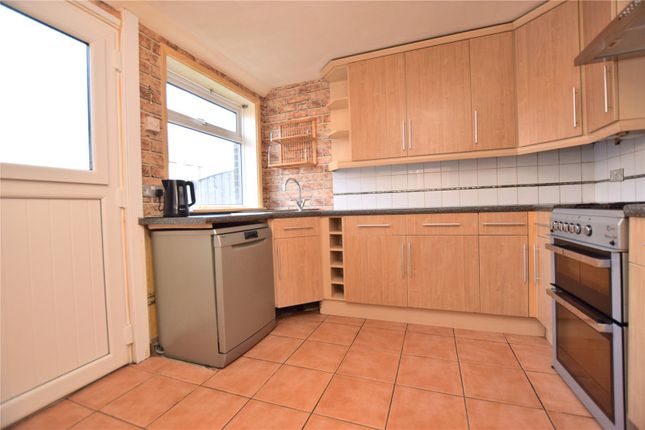 Sherburn Road North, West Yorkshire photo 3