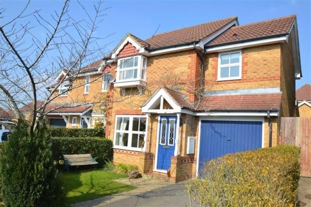 Detached house to rent in Bluebell Way, Thatcham