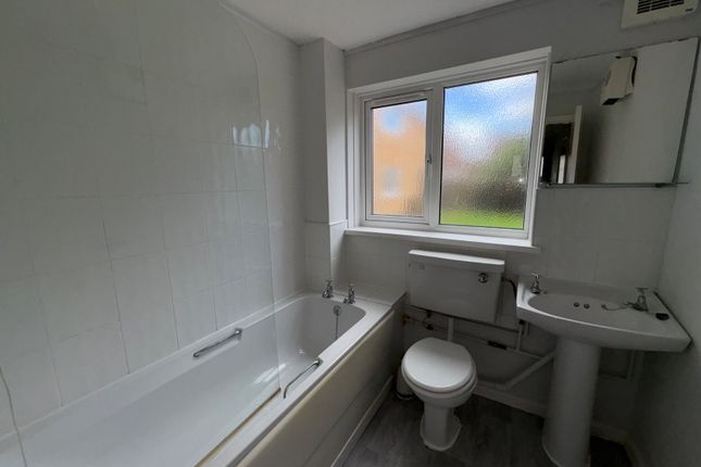 9, Bronte Court, Hull photo 5