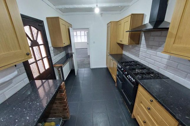 307, Yardley Road, Birmingham photo 5
