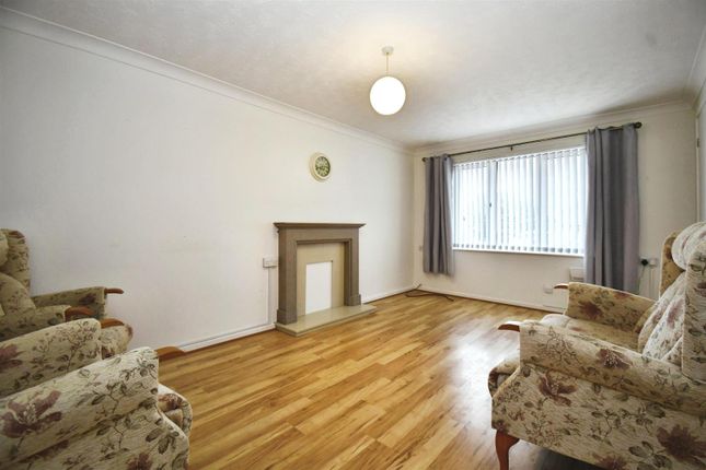 18, Sutton Court, Hull photo 2