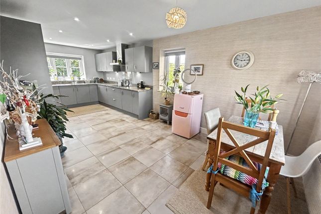6, Fishers Way, Tiverton photo 2