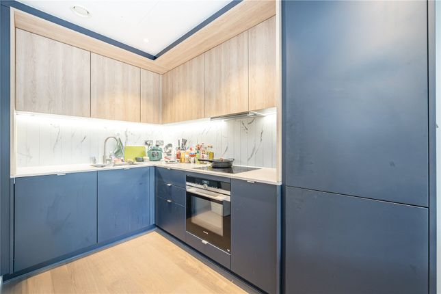 55 Phoenix Court, 7, Gasholder Place, London photo 3