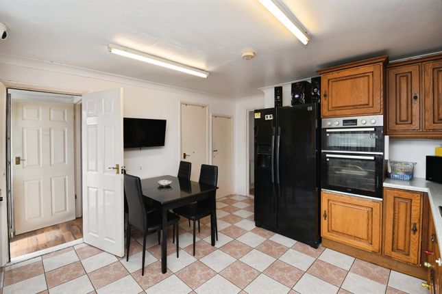 5, Salisbury Close, Scunthorpe photo 4