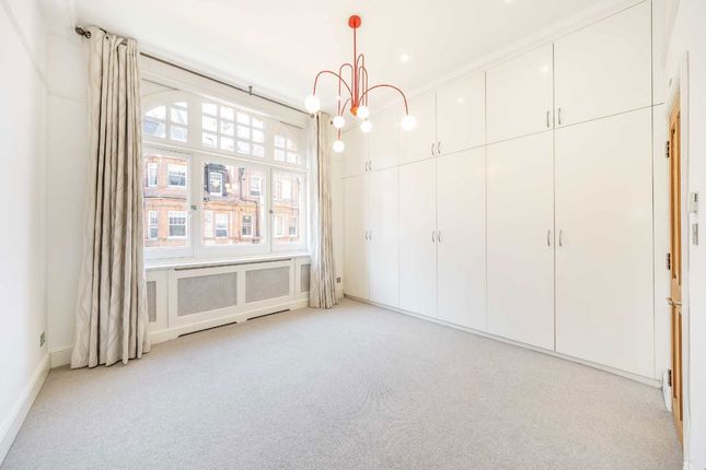 Flat 7, 33-35, Draycott Place, London photo 4
