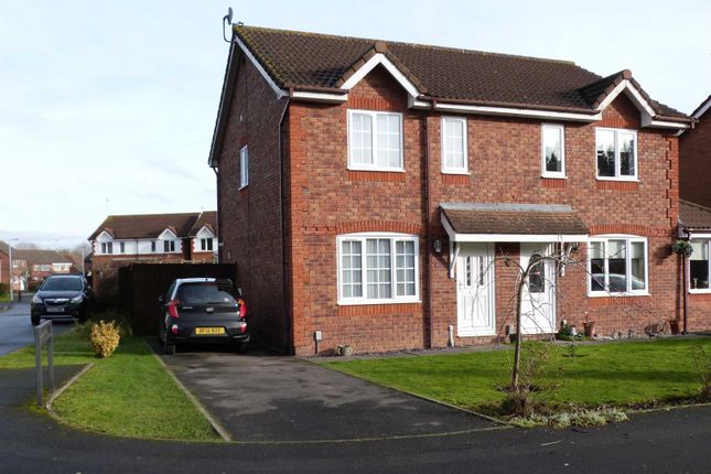 Thumbnail Semi-detached house to rent in Bullfinch Close, Covingham, Swindon