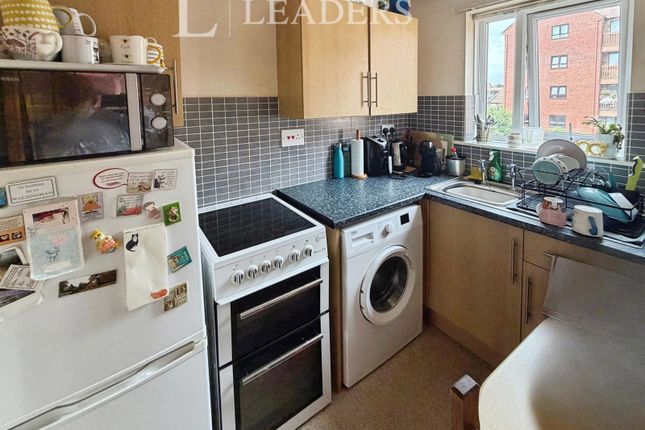 Flat 16,, Cunningham Court, Southsea photo 3