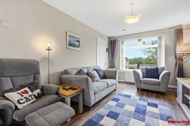 21, Tay Grove, Mossneuk, EAST KILBRIDE photo 3