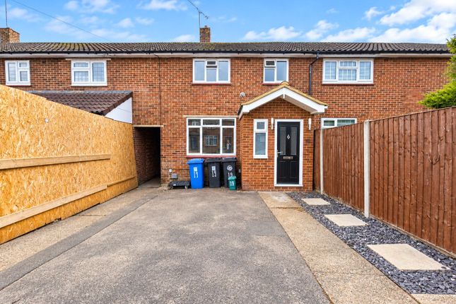 3 bed property for rent in Bateson Way, Woking, Surrey GU21