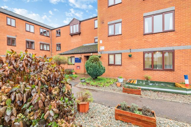 Flat for sale in Fonteine Court, Ross-On-Wye, Herefordshire