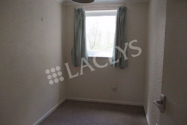 End terrace house to rent in Abbots Way, Yeovil