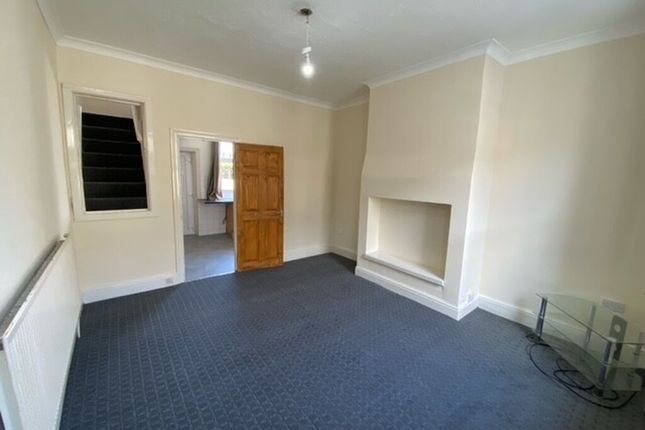 9, Ashfield street, Huddersfield photo 3